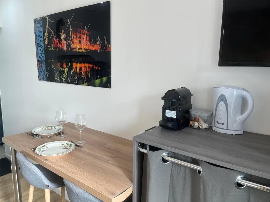 Verdi Studio Cosy Au Calme Parking Gratuit Chasse-sur-Rhône Exteriér fotografie