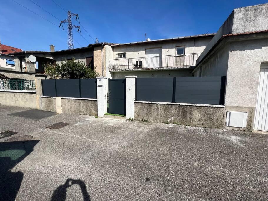 Verdi Studio Cosy Au Calme Parking Gratuit Chasse-sur-Rhône Exteriér fotografie